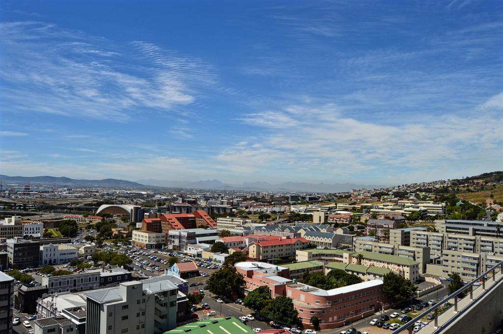Urban Oasis At The Four Seasons Apartment Cape Town Luaran gambar