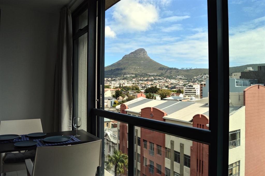 Urban Oasis At The Four Seasons Apartment Cape Town Luaran gambar