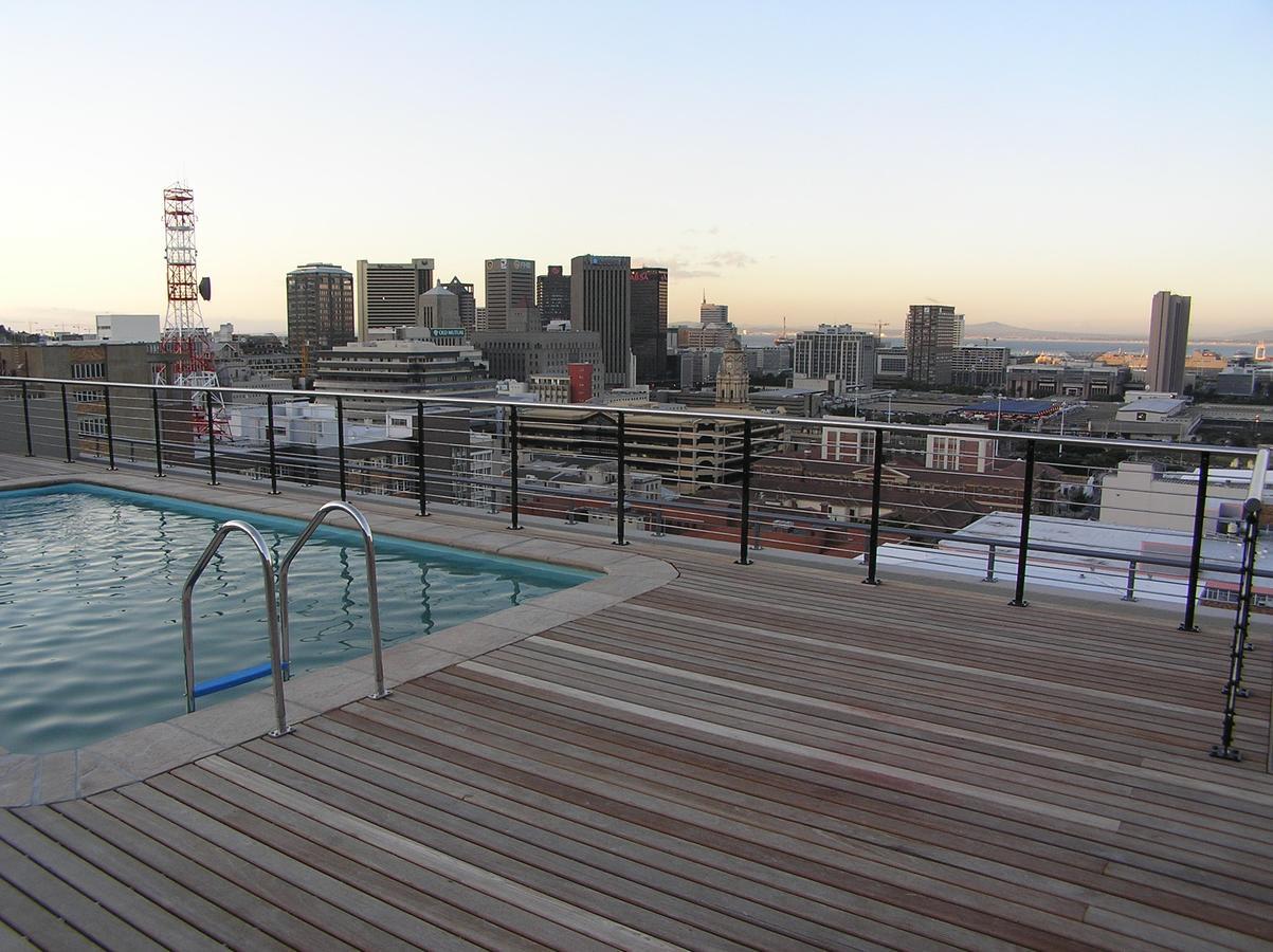 Urban Oasis At The Four Seasons Apartment Cape Town Luaran gambar