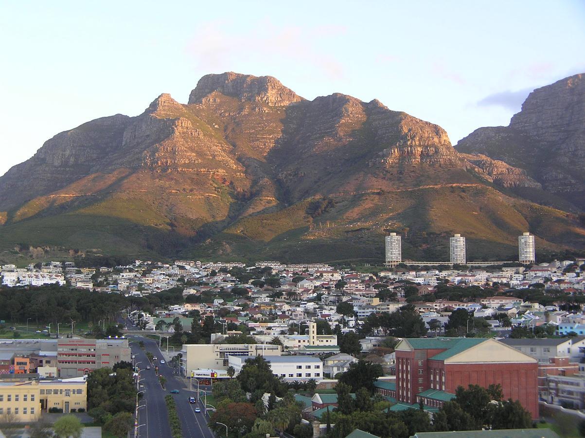 Urban Oasis At The Four Seasons Apartment Cape Town Luaran gambar