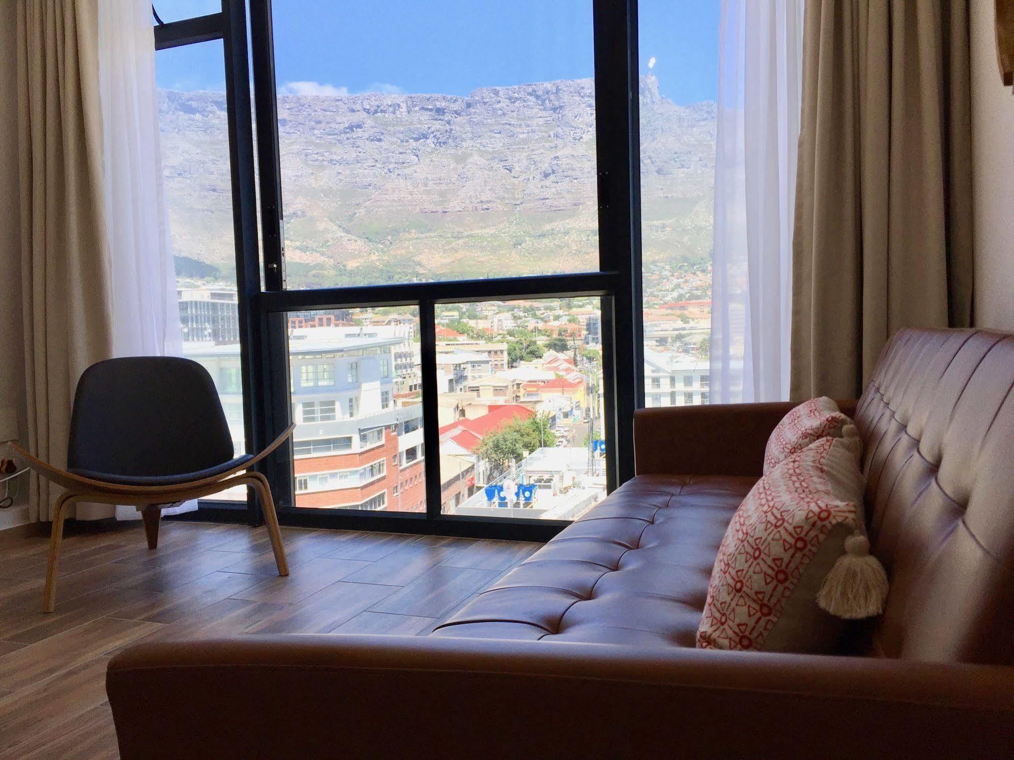 Urban Oasis At The Four Seasons Apartment Cape Town Luaran gambar