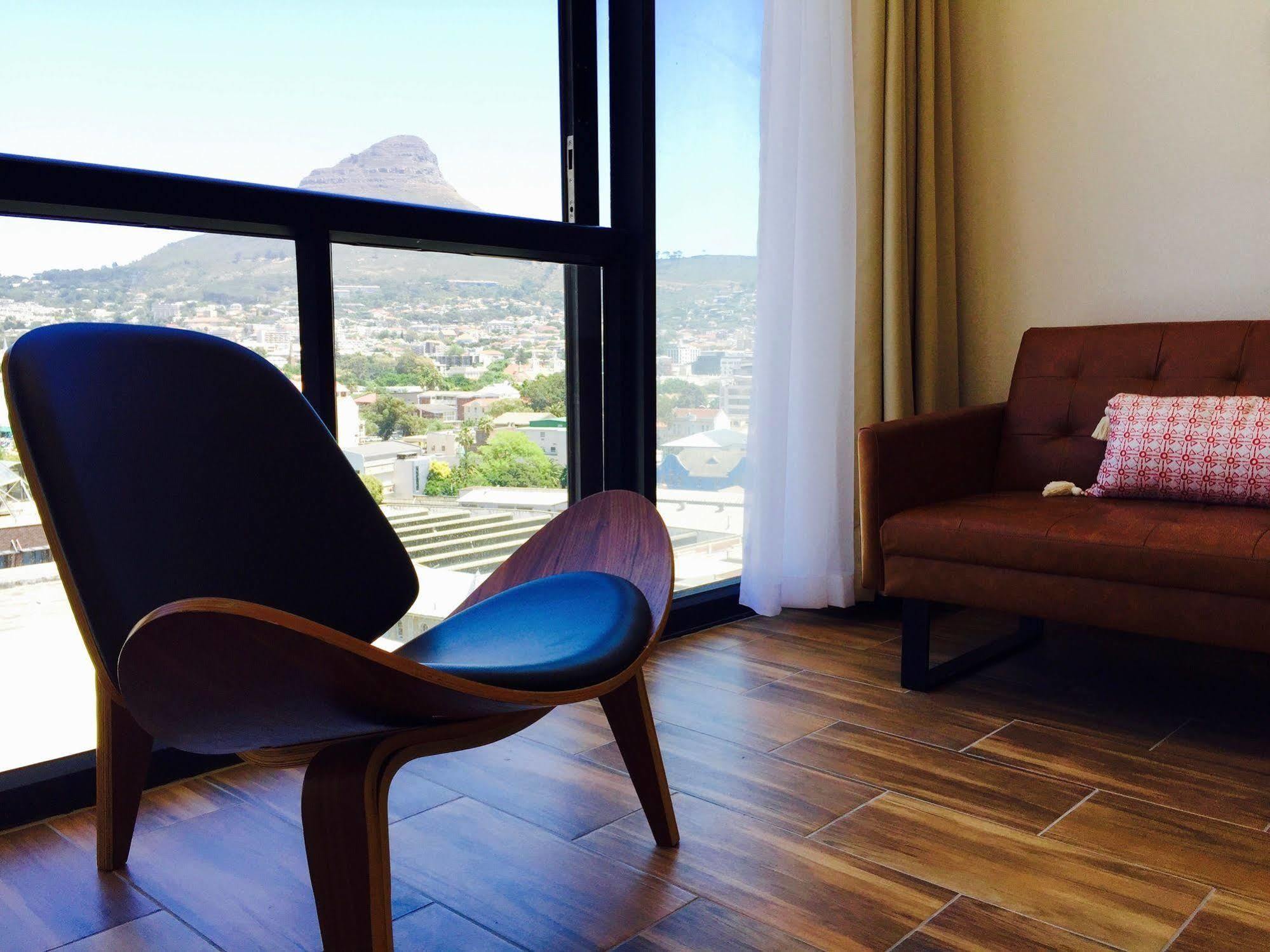 Urban Oasis At The Four Seasons Apartment Cape Town Luaran gambar
